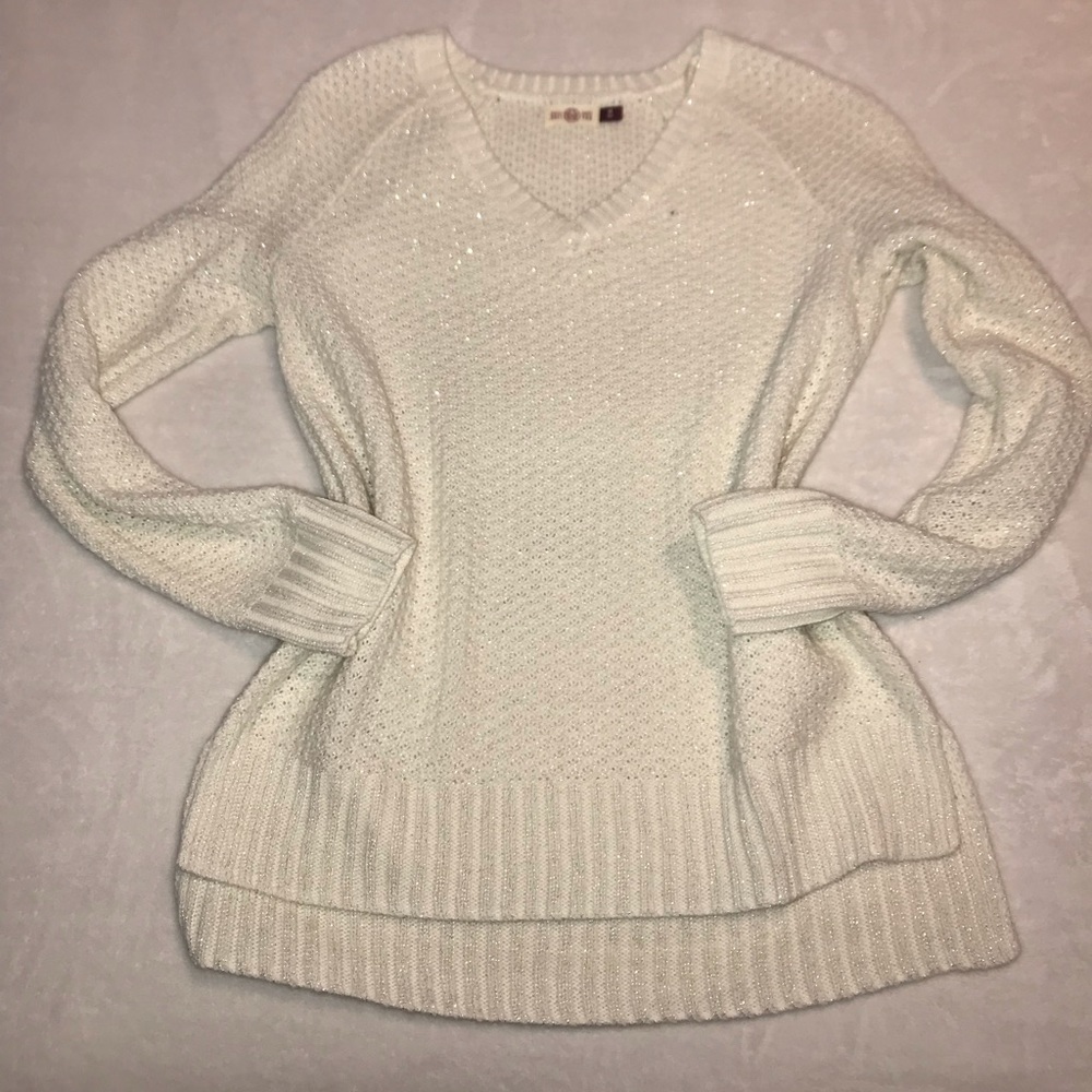 White/silver sweater